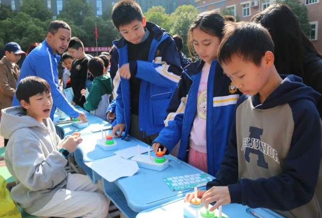 解锁数学之美，探索无限可能——“Pi Day”融合部一体化数学活动